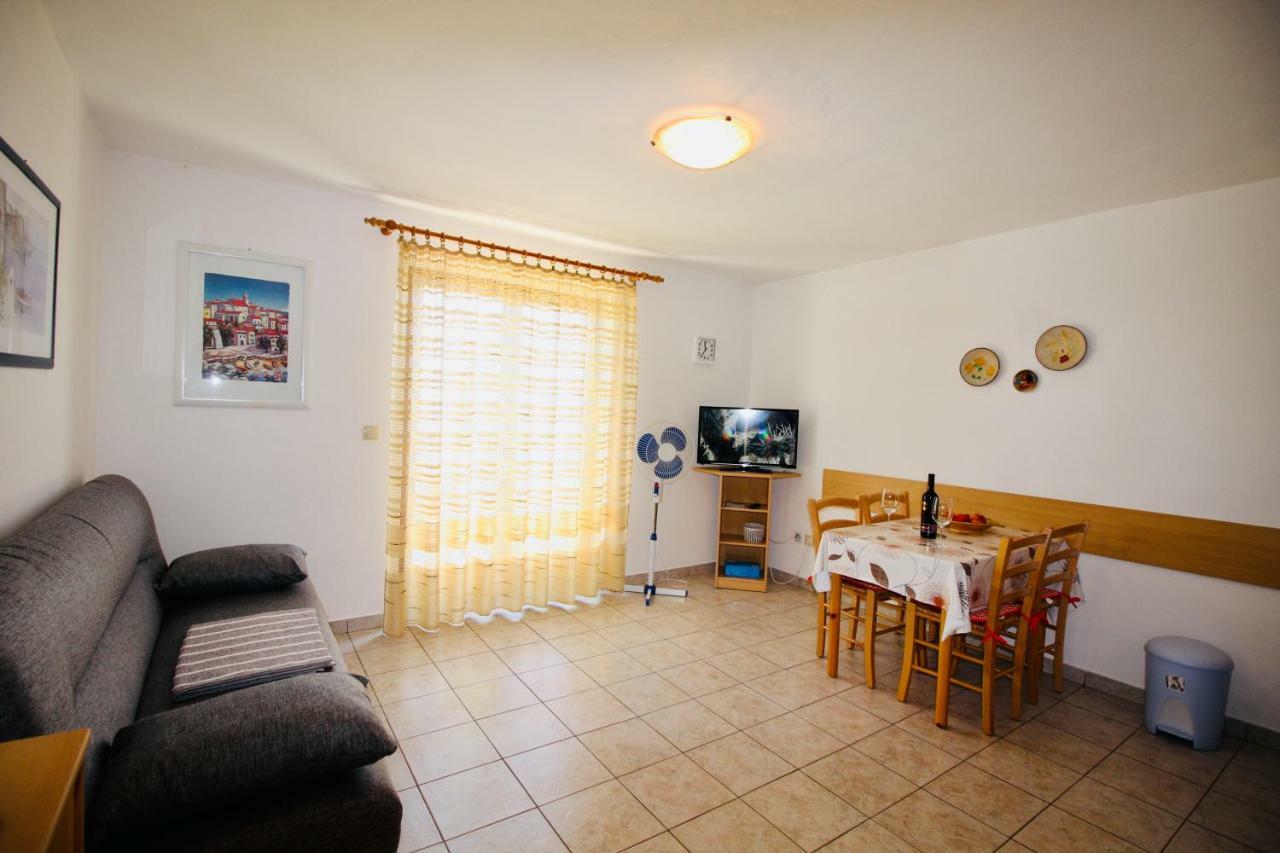 Charming Apartments Vesna Ravni Labin  Exterior foto